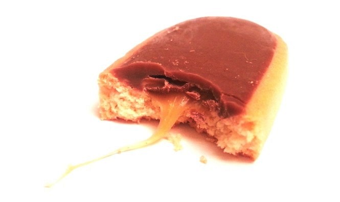 Bahlsen, Hit Choco Sticks z karmelem w czekoladzie (3)
