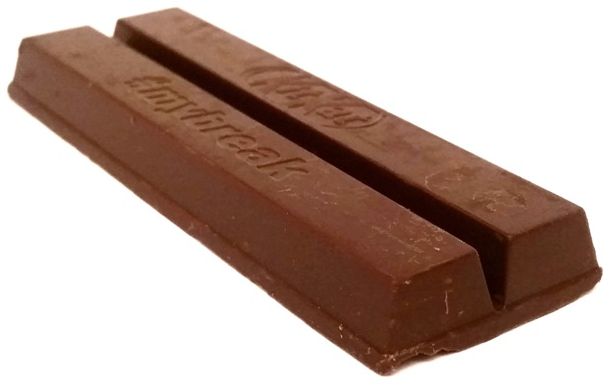 Nestle, Kit Kat Dark Mint, kakaowe batoniki w ciemnej czekoladzie o smaku mięty, copyright Olga Kublik
