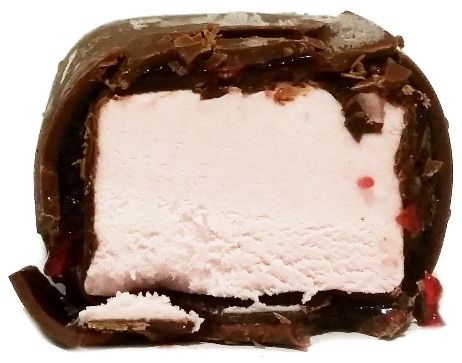 Algida, Magnum Double Raspberry, lody na patyku malinowe z sosem malinowym, polewą kakaową i mleczną czekoladą, copyright Olga Kublik