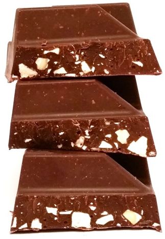 Das Exquisite, Chocolat Des Alpes czekolada gorzka z miodem, migdałami i nugatem, Rossmann, copyright Olga Kublik