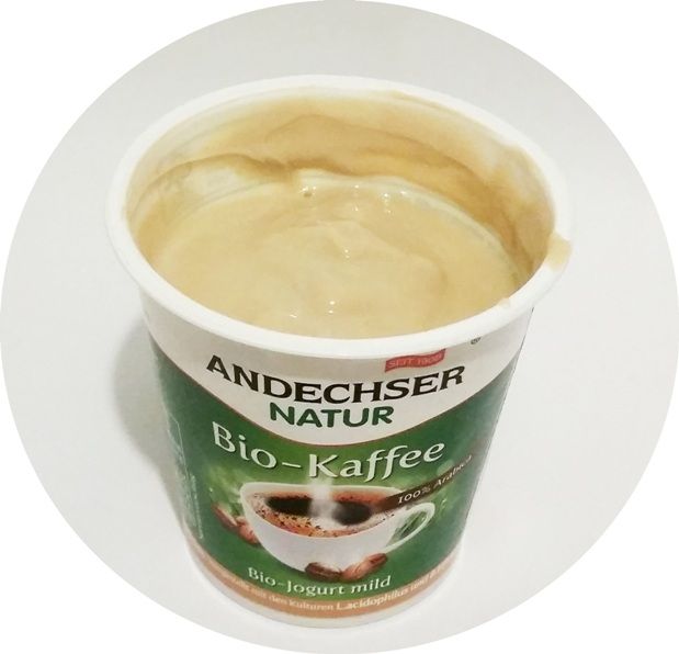 Andechser Molkerei Scheitz, Andechser Natur Bio-Kaffee Bio-jogurt mild, bio jogurt o smaku kawy z Carrefoura, copyright Olga Kublik