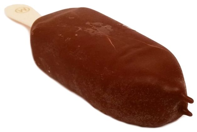 Algida, Magnum Double Caramel, lody waniliowe z sosem karmelowym z polewą kakaową i mleczną czekoladą, lód na patyku, copyright Olga Kublik