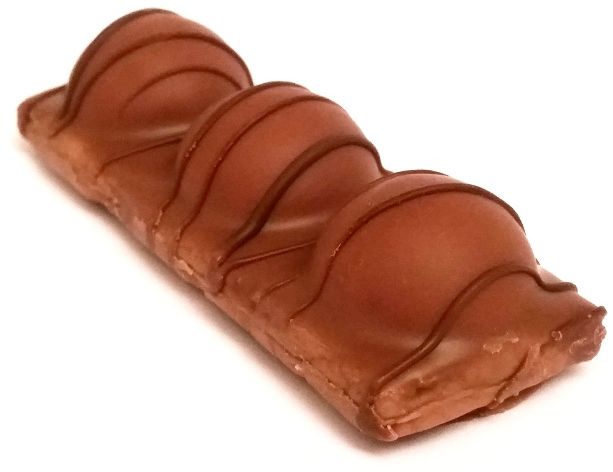Ferrero, Duplo Chocnut, czekoladowy baton z mleczną czekoladą, kremem orzechowym i orzechami laskowymi, zagraniczne słodycze z Niemiec, copyright Olga Kublik