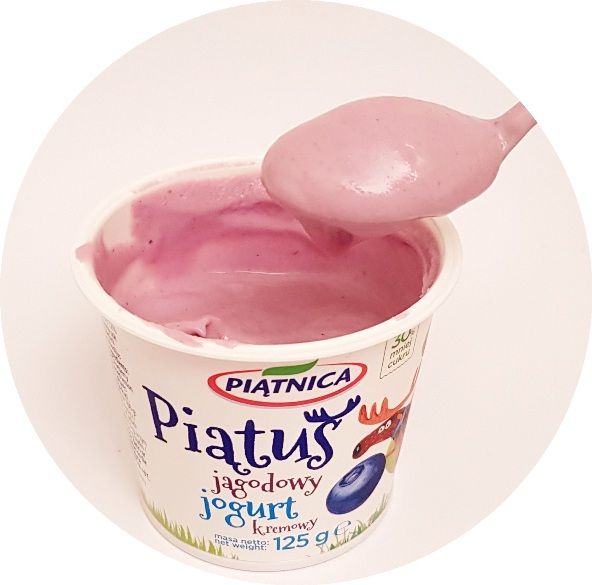 Piątnica, jogurt kremowy Piatus jagodowy, copyright Olga Kublik