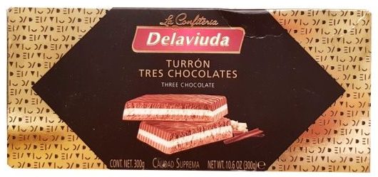 La Confiteria Delaviuda, Turron Tres Chocolates, hiszpański nugat migdałowy z białą czekoladą i mleczną czekoladą, copyright Olga Kublik