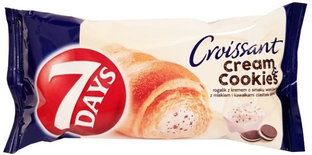 Chipita, 7 Days Croissant cream&cookies rogalik z kremem o smaku waniliowym, z mlekiem i kawałkami ciastek kakaowych, copyright Olga Kublik