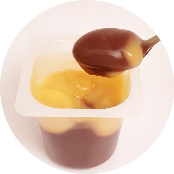 Zott, Serduszko Pudding o smaku czekoladowym z sosem o smaku waniliowym, copyright Olga Kublik