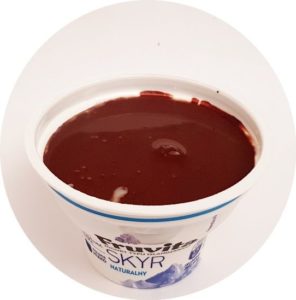 Skyr z kakao surowym niealkalizowanym wersja czekoladowa, copyright Olga Kublik