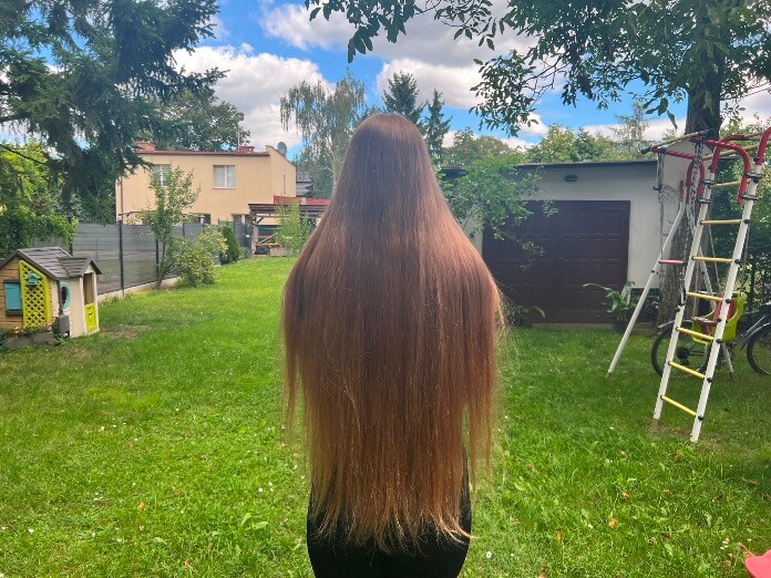 Bardzo długie włosy blond